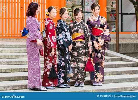 Kyoto Japan November 7 2017 A Group Of Girls In Kimono Are