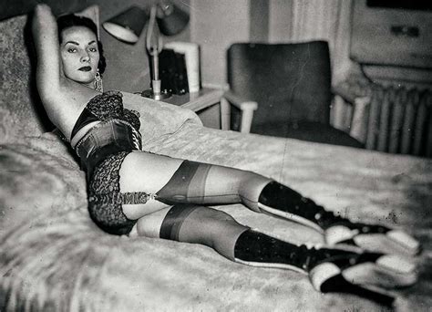 Pinup erotic photographs