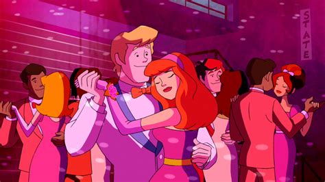 Image Fred And Daph Dance At Prom Png Scoobypedia Fandom Powered