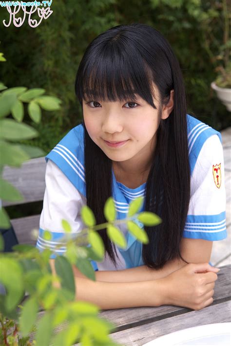 Momo Shiina Momo Shiina ~ Shimacolle Shiina M01 [imouto Tv] Fotobuch