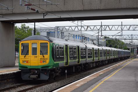 319216 London Midland Class 319 No 319216 Is Seen Leaving… Flickr