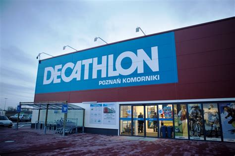 decathlon reaguje na obostrzenia  wprowadza ulatwienie zakupow outdoor