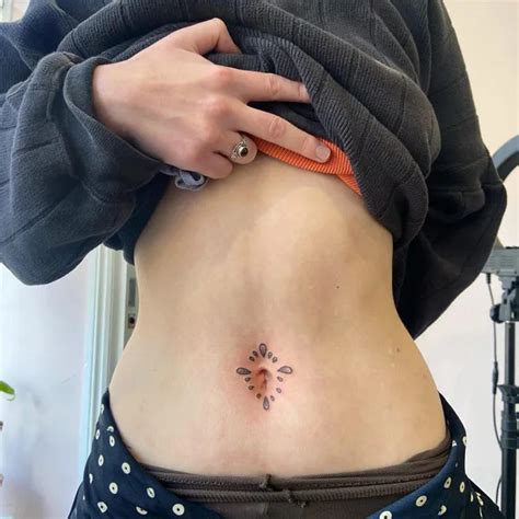 86 Appealing Belly Button Tattoo Ideas For This Year