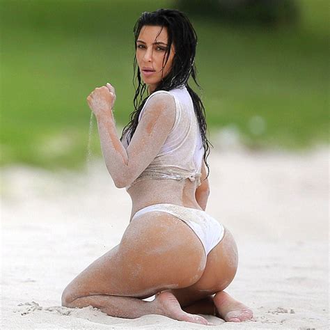 kim kardashian boobs in wet t shirt [ 9 new pics ]
