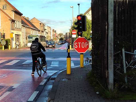 onderwerp bekijken fietsers door rood licht naar rechts