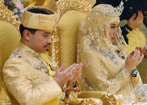 sultan of brunei s son prince abdul malik gets married in a sea of gold daily mail online