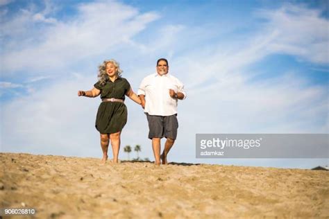 Funny Fat Couples Photos Et Images De Collection Getty Images