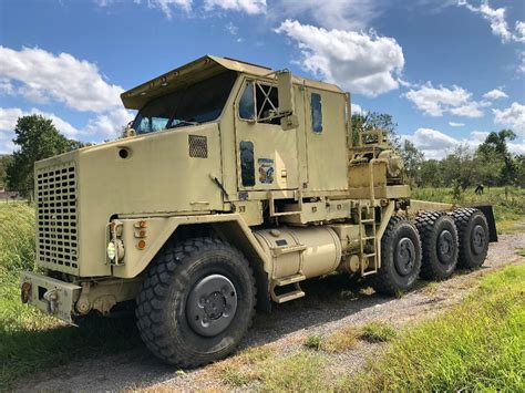 oshkosh truck military  sale
