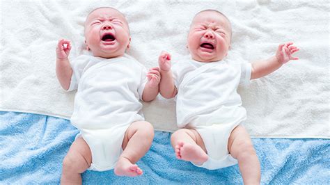 twin babies cry    time