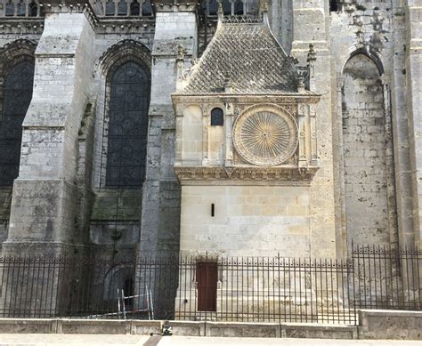 cathedral clock lhorloge de la cathedrale