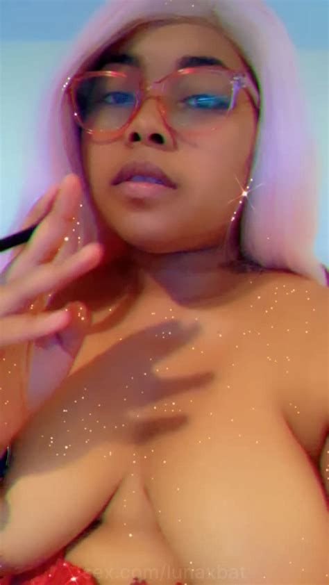 Luna Bat Join Me 😜 Big Tits Pierced Nipples Smoking