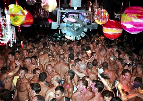 Gay nude club