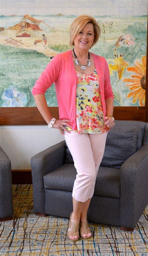Casual Outfit Ideas For Women Over 60 How To Dress In Your 60s