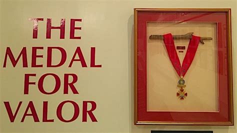 fast facts list  medal  valor awardees   privileges