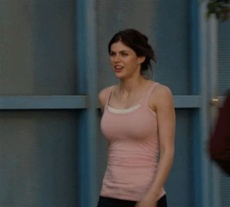 celebs nude in pics and clips alexandra daddario new girl hd sexy alexandra daddario new