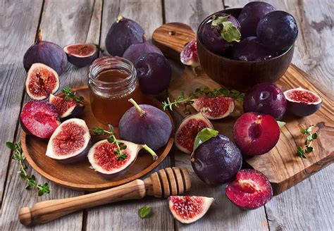 The Unknown Health Benefits Of Dried Organic Figs