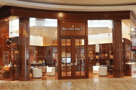 blancpain luxury  store   dubai mall