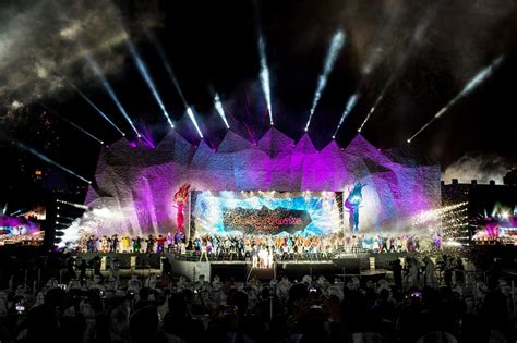 billion dubai parks  resorts holds grand opening ceremony
