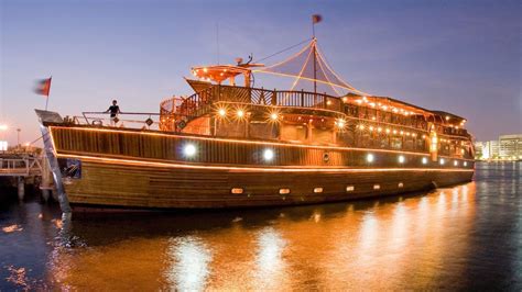 selecting   dhow cruise  dubai  complete guide