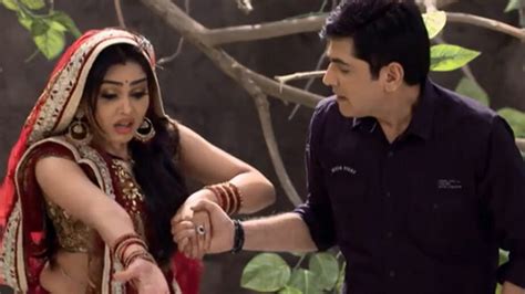 When Angoori Bhabhi And Vibhuti Made Us Fall In Love With Them Iwmbuzz