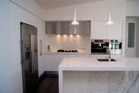marble  white kitchen contemporary kitchen auckland  suzanne allen
