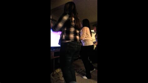 Lesbians Dancing To 1d Youtube