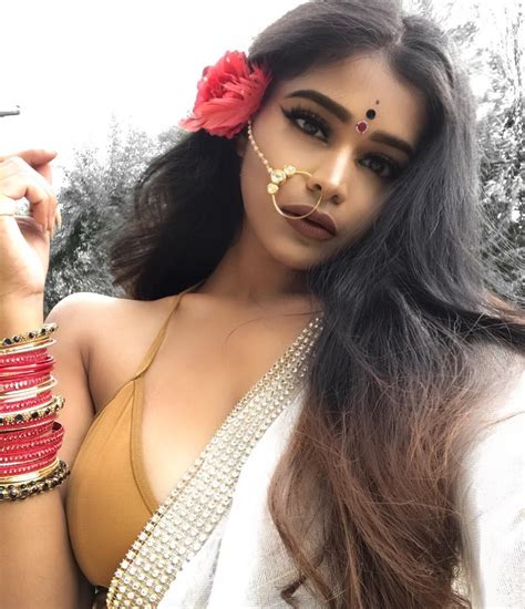 texas model flawlessly shuts down twitter trolls demanding she tone down her indian style