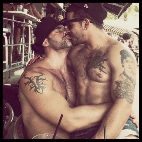 photo hot males kissing page 4 lpsg