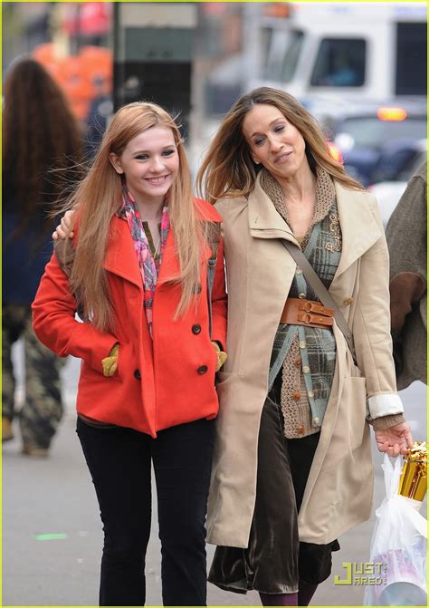 sarah jessica parker and abigail breslin mother daughter duo photo