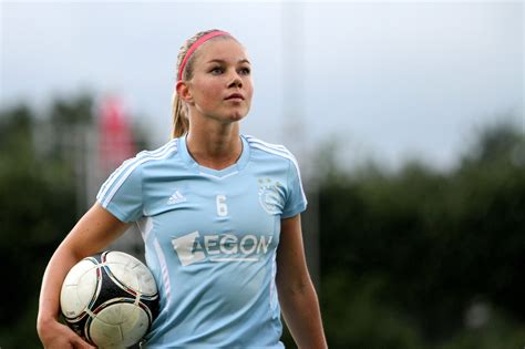 most beautiful female soccer players anouk hoogendijk