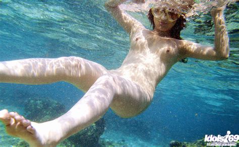 Nao Yoshizani Underwater By Idols69 Erotic Beauties
