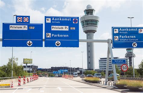 schiphol neem contact op met ons voor vragen en klachten