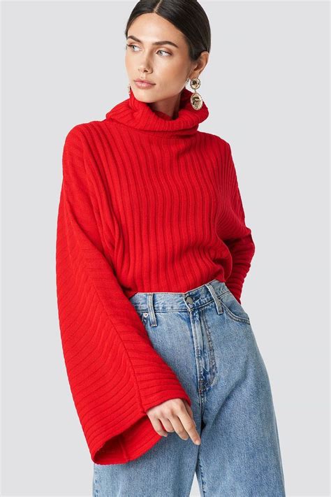 knitted wide sleeve sweater  glamorous features  oversized  turtle neckline