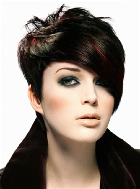 Funky Edgy Medium Length Hairstyle Ideas For Women Elle