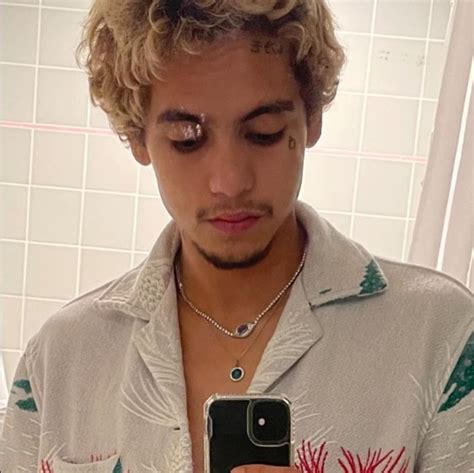 dominic fike height weight age girlfriend family facts biography