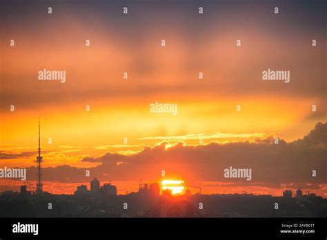 silhouette buildings sky sunset architecture  res stock photography  images alamy