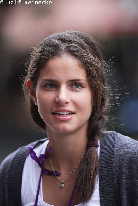 Round Things On Julia Goerges Chest Page 2 Talk Tennis