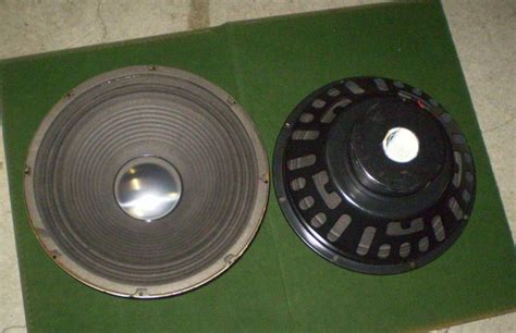 Pair Vintage Utah 12 Speaker Woofers 8 Ohm Mh12pxc 1972 Speakers For