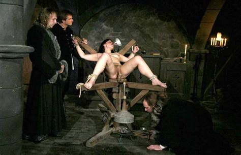Witches cradle bdsm