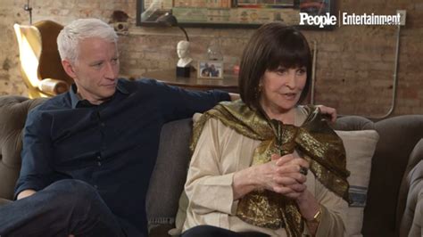 Out Cnn Anchor Anderson Cooper Finds Out His Mum Gloria Vanderbilt Had