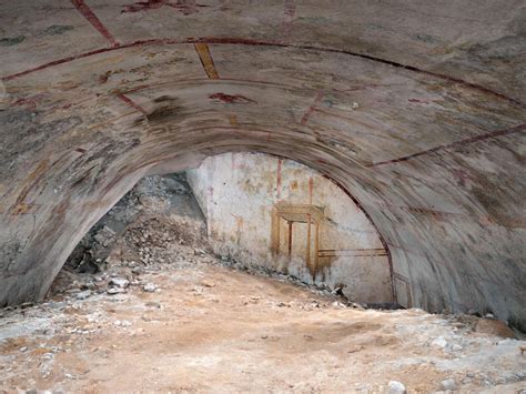 Archaeologists Discover 2 000 Year Old Sphinx Room Hidden In Emperor