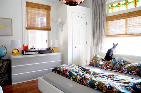 5 Ways To Make Your Small Bedroom Feel Bigger Huffpost