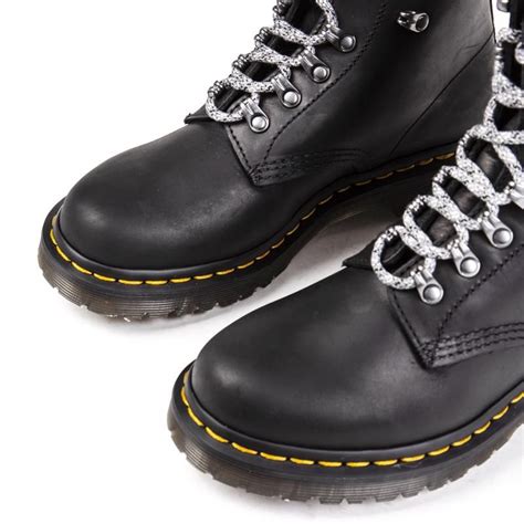 dr martens  serena kraaglaarzen