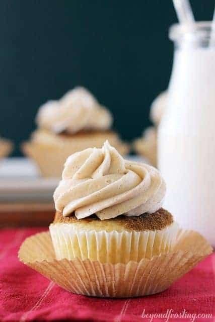 spiced cupcakes with vanilla buttercream beyond frosting