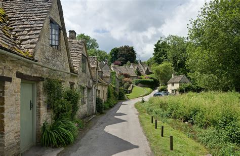 filebibury cottages   cotswolds june jpg wikimedia commons