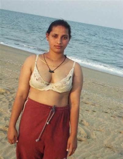 indian mature mom naked photo shoot at beach bokep bugil