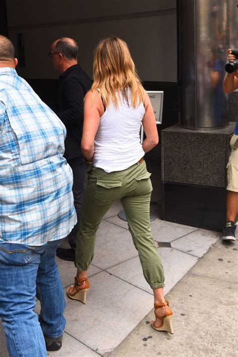 Jennifer Aniston Pokies 50 Photos Yolo Celebs