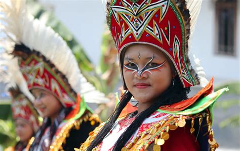 Make Up Topeng Ireng – Sinau