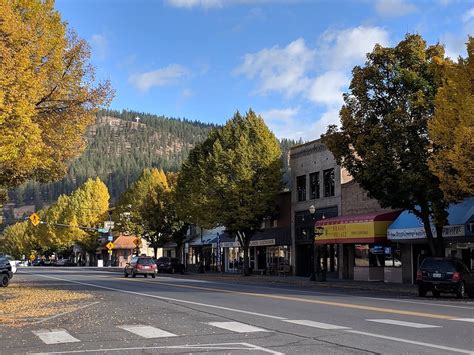 spotlight  colville  helping  community local businesses create resiliency