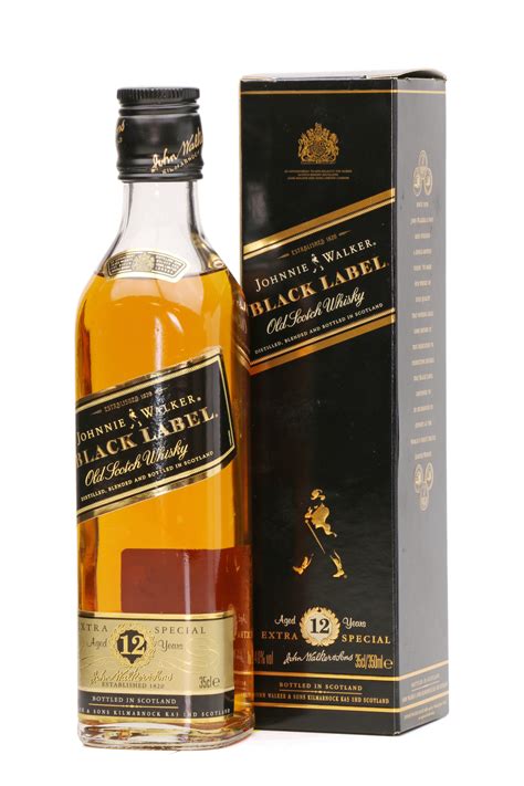 johnnie walker  years  black label extra special cl  whisky auctions